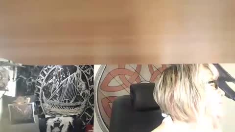 Michelle online show from September 21, 2025, 4:03 am