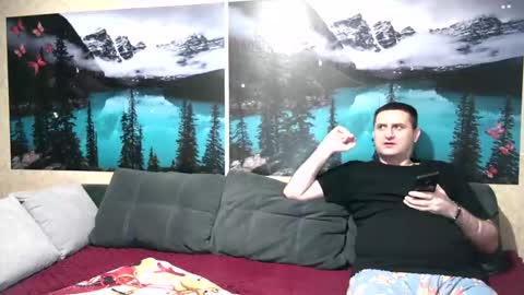 Kleosnow online show from November 19, 2025, 10:15 am