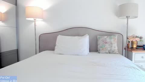 Snapshot of kleospassion chatting on February 11, 2025, 10:59 am Kleospassion online show from February 11, 2025, 10:59 am