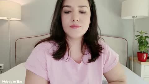 Snapshot of kleospassion chatting on September 19, 2025, 9:54 am Kleospassion online show from September 19, 2025, 9:54 am