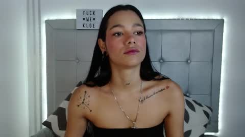 Snapshot of kloe__watson chatting on April 28, 2026, 10:48 pm kloe__watson online show from April 28, 2026, 10:48 pm