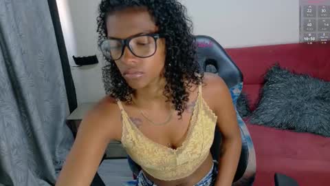 Snapshot of kloe_cooper chatting on September 17, 2025, 2:52 pm kloe_cooper online show from September 17, 2025, 2:52 pm