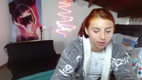 Snapshot of kloe_deker chatting on December 3, 2024, 1:43 pm Kloe deker online show from December 3, 2024, 1:43 pm