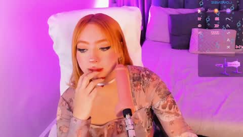 Kloe online show from February 6, 2025, 11:04 pm