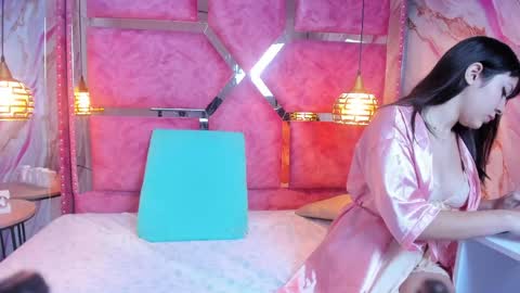 Kloe Williams online show from May 26, 2026, 1:07 pm