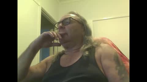 knobout online show from November 20, 2025, 8:52 pm