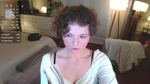 knowlita  online show from December 22, 2024, 1:33 pm