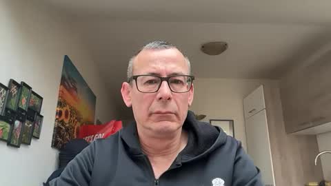 knusperhase1 online show from April 13, 2026, 9:48 am