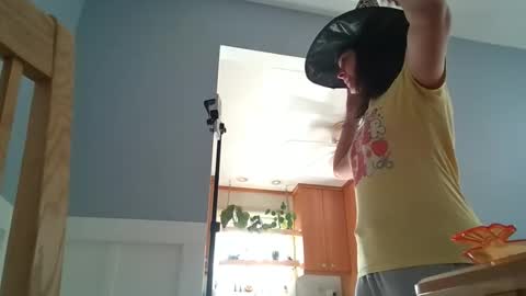 ko_rides online show from November 1, 2025, 4:31 pm