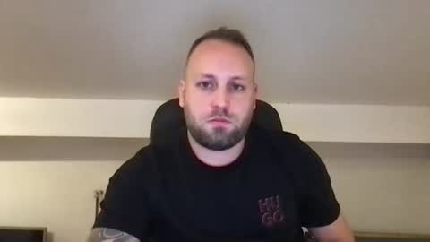 hugo online show from November 25, 2025, 1:27 am