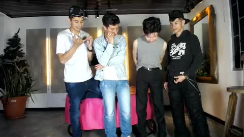 kobayaske online show from December 2, 2025, 4:46 pm