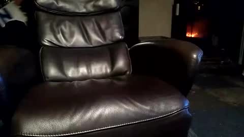 koelie1982 online show from February 2, 2025, 10:39 pm