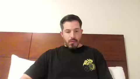 Snapshot of kolombianox chatting on October 17, 2025, 3:42 am kolombianox online show from October 17, 2025, 3:42 am