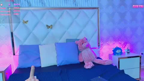 kolyn_tay online show from April 7, 2026, 7:14 pm