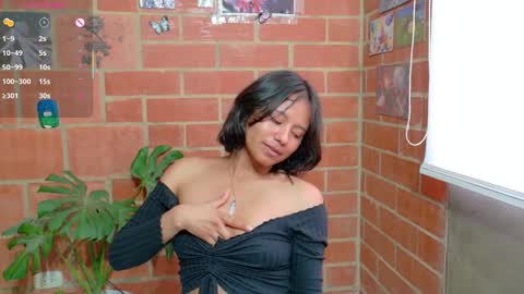 Snapshot of komatsu_ chatting on March 11, 2025, 11:48 pm Komatsu Lilith online show from March 11, 2025, 11:48 pm