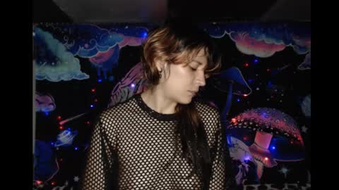 konekokawai online show from November 5, 2025, 2:11 am