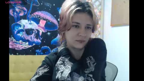 konekokawai online show from March 27, 2026, 10:37 am