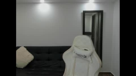 Julieta online show from December 24, 2024, 3:05 am