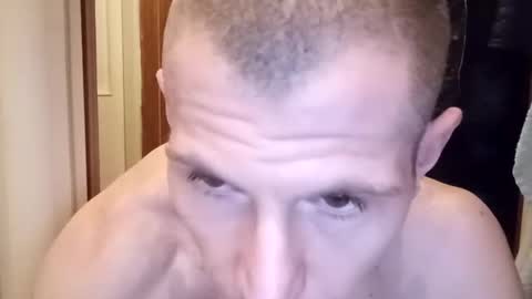 konrado789 online show from March 9, 2025, 2:32 pm