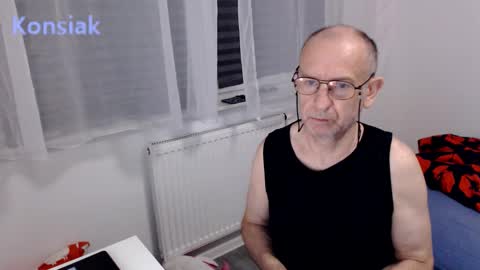 Snapshot of konsiak chatting on January 5, 2026, 6:00 pm Komsiak online show from January 5, 2026, 6:00 pm