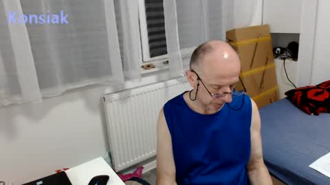 Snapshot of konsiak chatting on May 10, 2026, 6:24 pm Komsiak online show from May 10, 2026, 6:24 pm