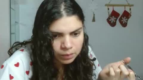 Karoll online show from November 23, 2025, 8:08 pm