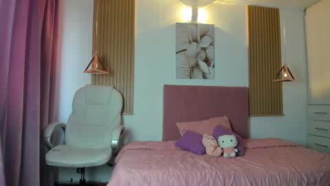 Kora  online show from September 17, 2025, 1:13 pm