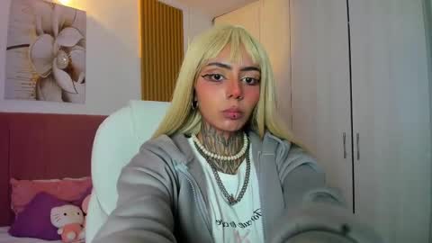 Kora  online show from October 12, 2025, 1:21 pm