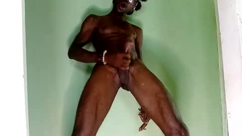 Snapshot of korn4lyfe chatting on November 17, 2025, 12:11 pm Prince makonnen online show from November 17, 2025, 12:11 pm