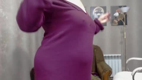 Snapshot of koroleva70 chatting on January 27, 2025, 7:24 pm VIKA online show from January 27, 2025, 7:24 pm