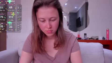 Twiix online show from October 23, 2025, 4:50 pm