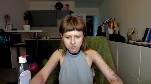 Kortny online show from November 7, 2025, 3:45 pm