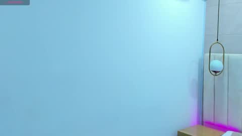 K O S M I C online show from December 15, 2025, 12:31 pm