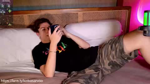 Danny online show from September 19, 2025, 11:33 am