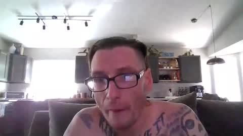 Snapshot of krasher2313 chatting on March 1, 2025, 6:00 pm hard hung horny online show from March 1, 2025, 6:00 pm