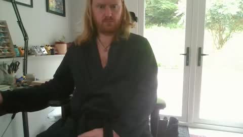 kreestafa182285 online show from May 10, 2026, 7:13 am