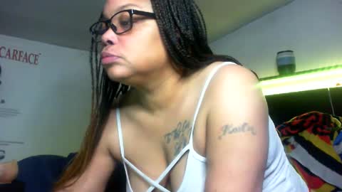 Snapshot of kremekatie chatting on January 12, 2025, 4:18 pm Kremekatie online show from January 12, 2025, 4:18 pm