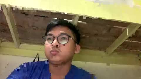 Snapshot of krezikeed chatting on January 11, 2025, 11:23 am krezikeed online show from January 11, 2025, 11:23 am