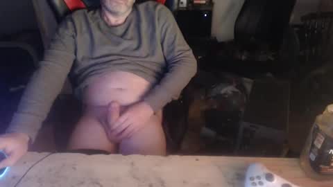 krimson999 online show from February 6, 2026, 5:23 am