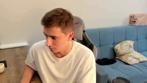 Snapshot of krishort chatting on December 10, 2024, 1:44 pm krishort online show from December 10, 2024, 1:44 pm