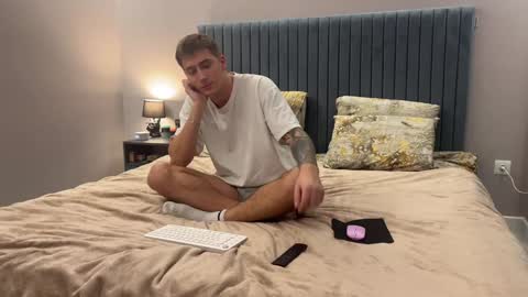 Snapshot of krishort chatting on December 14, 2024, 5:03 pm krishort online show from December 14, 2024, 5:03 pm