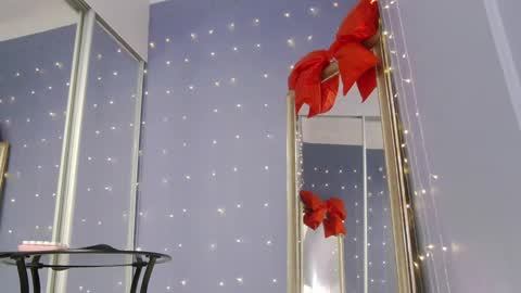 kriskras__ online show from April 1, 2026, 5:08 am