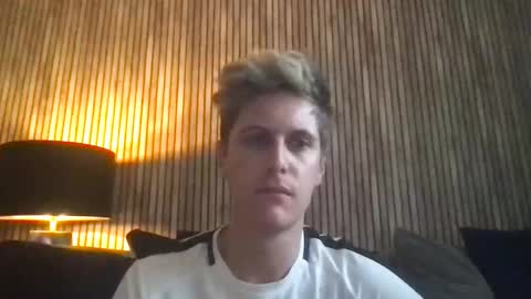 Snapshot of krisl77 chatting on March 31, 2026, 5:13 pm krisl77 online show from March 31, 2026, 5:13 pm