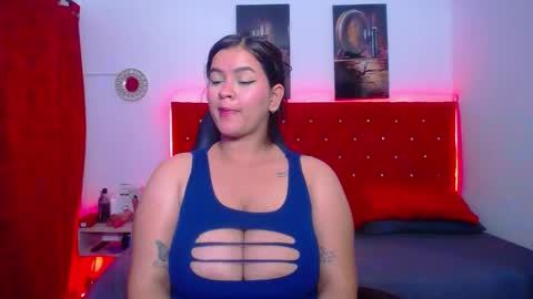 kriss_sweetboobs online show from February 5, 2025, 2:37 pm