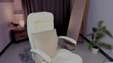 Snapshot of kriss_tean chatting on February 26, 2026, 4:11 am Kris online show from February 26, 2026, 4:11 am