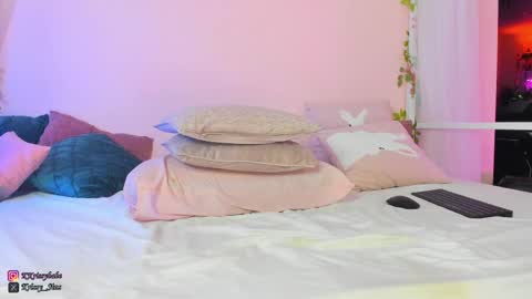 Snapshot of krissysins chatting on February 6, 2026, 8:07 am Christina online show from February 6, 2026, 8:07 am