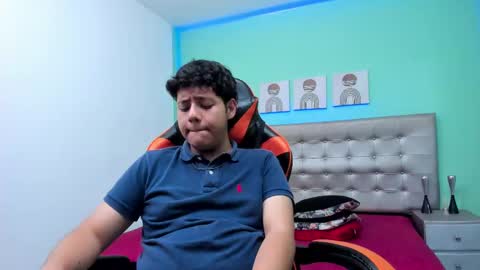 krist_palma online show from February 18, 2025, 9:20 pm