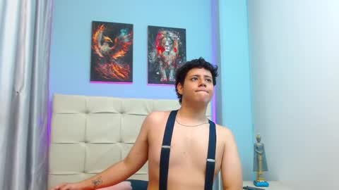 krist_palma online show from March 4, 2025, 5:56 pm