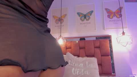 Snapshot of kristakinnky chatting on September 29, 2025, 2:00 pm BETANIA online show from September 29, 2025, 2:00 pm