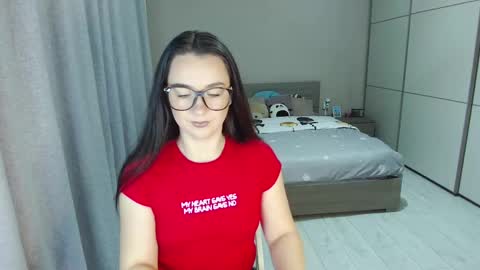 twitter    Annemarye 23 online show from March 5, 2025, 4:45 am